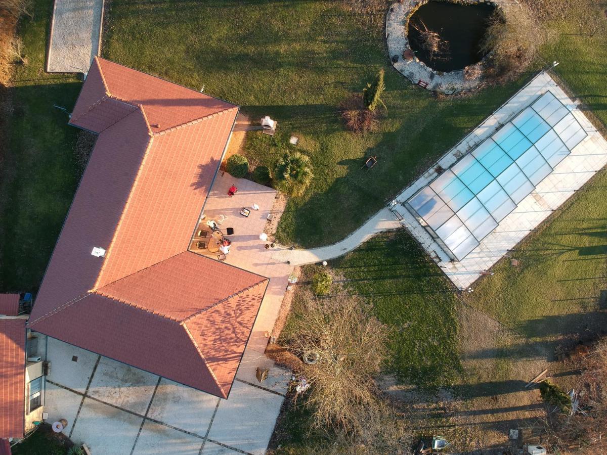 Alaguyauder le Studio Chatillon-sur-Broue Exterior foto